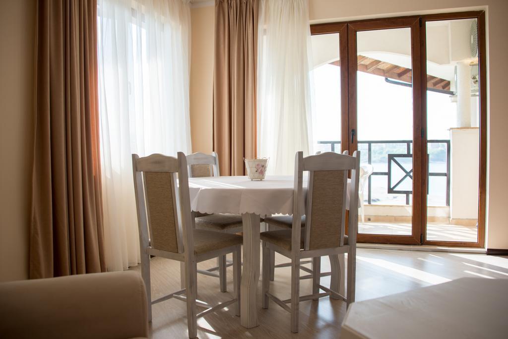 Toma'S Residence - Front Beach Carevo Pokoj fotografie