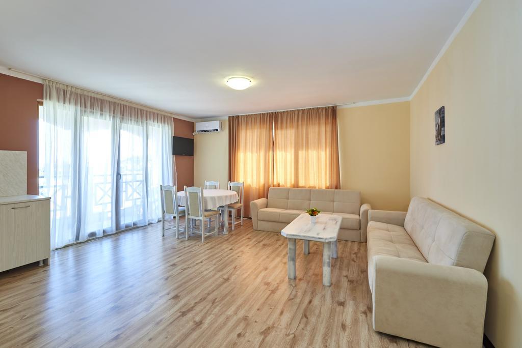 Toma'S Residence - Front Beach Carevo Pokoj fotografie
