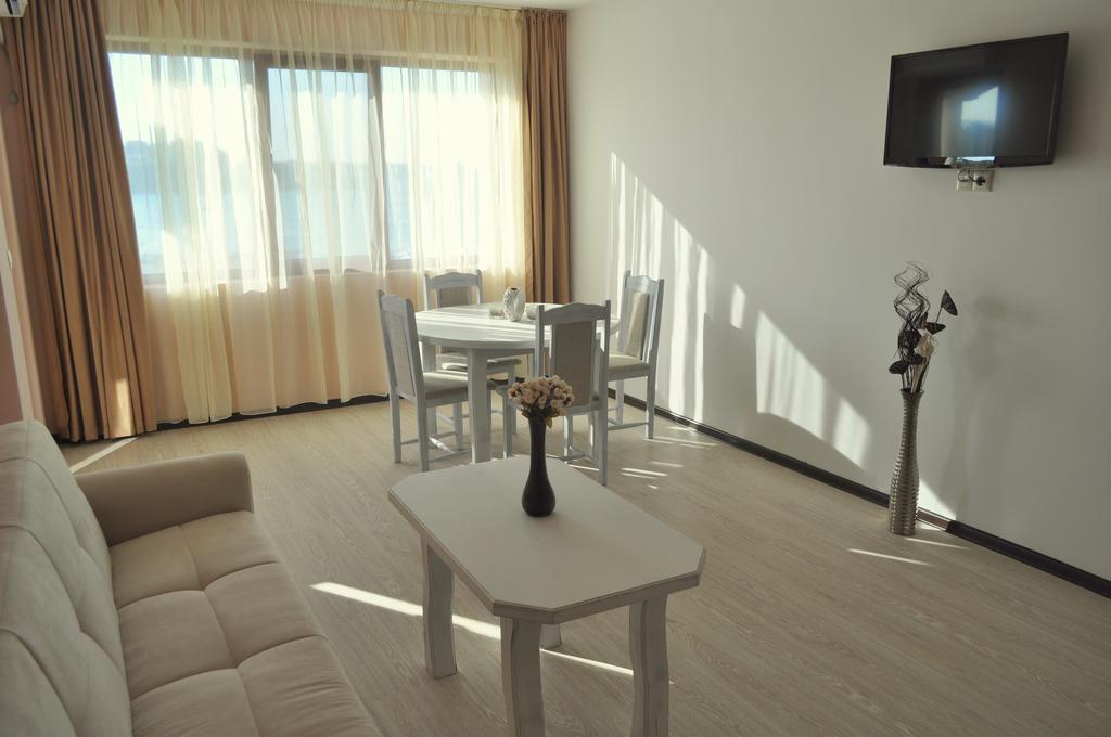 Toma'S Residence - Front Beach Carevo Pokoj fotografie
