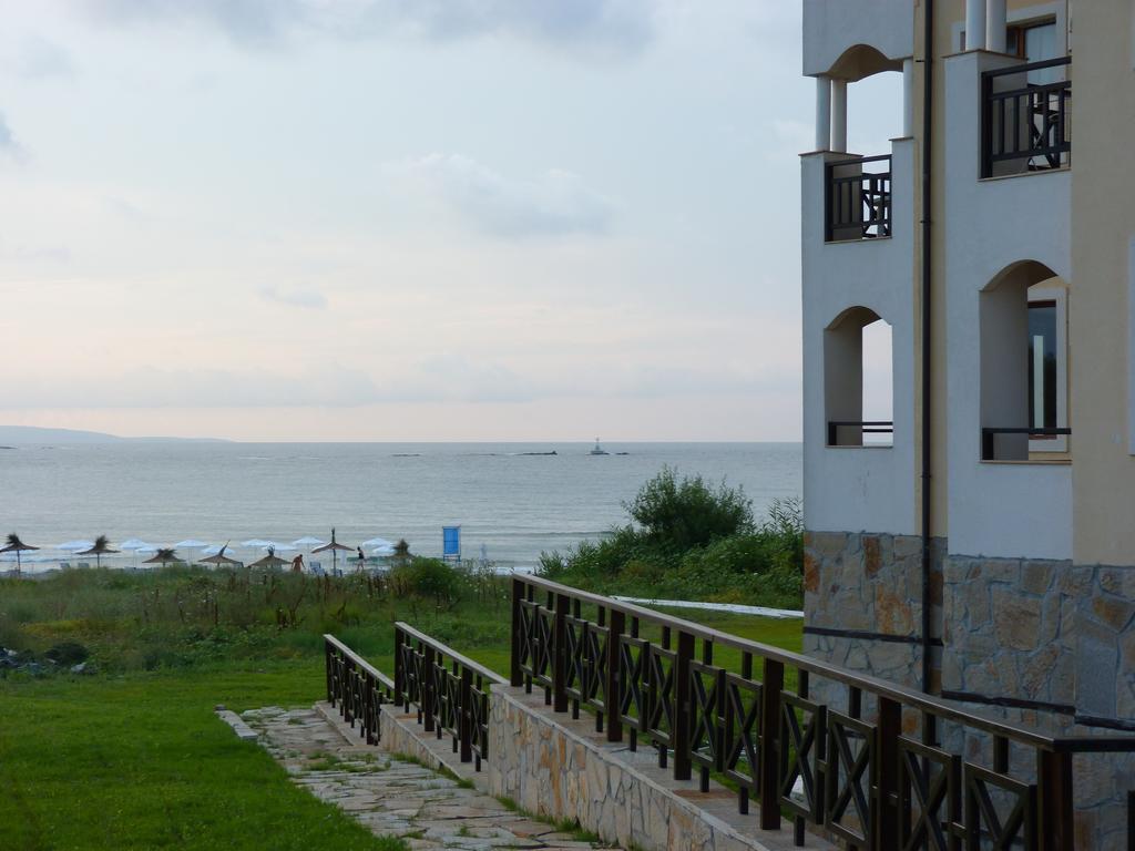 Toma'S Residence - Front Beach Carevo Exteriér fotografie